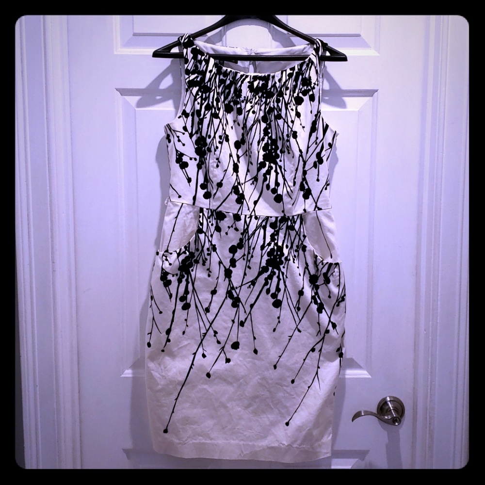 Black and white sleeveless dress
